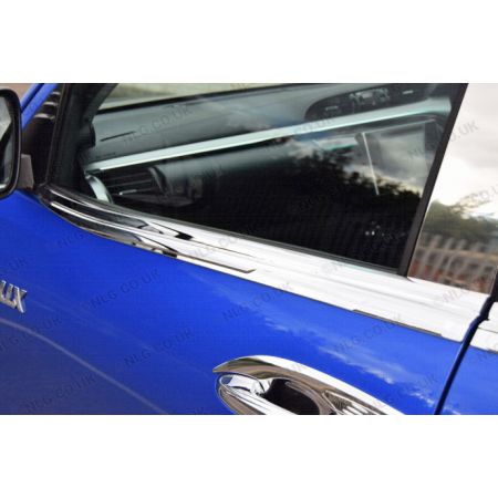 Insertii cromate geamuri Toyota Hilux