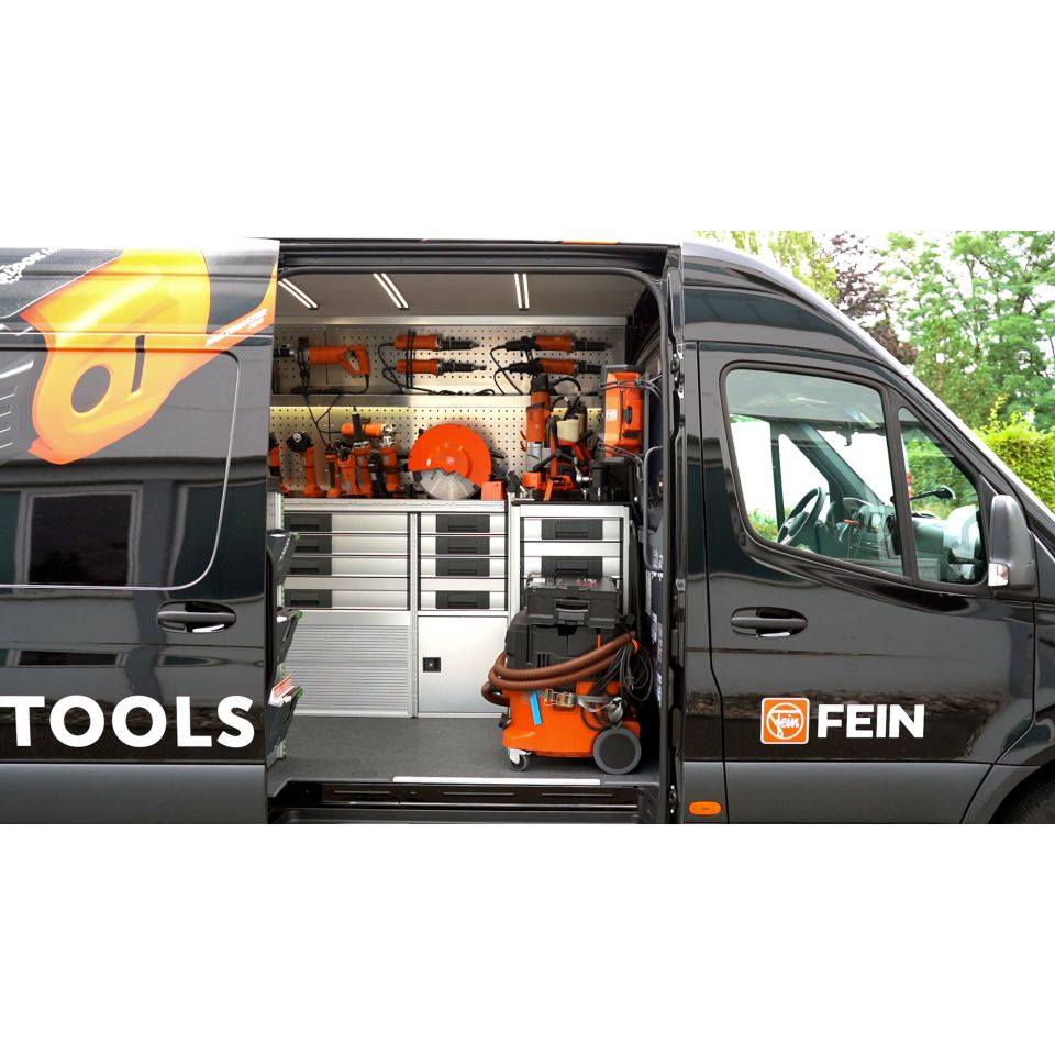 Showroom mobil